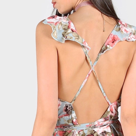 Romantic Maxi Dress - Picture 2 of 4